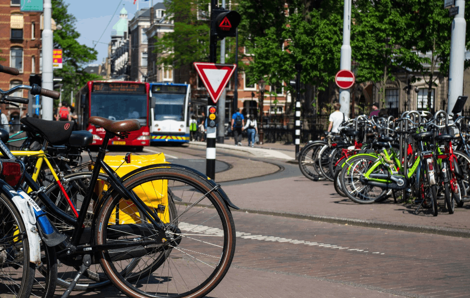 Fietsen langs de weg